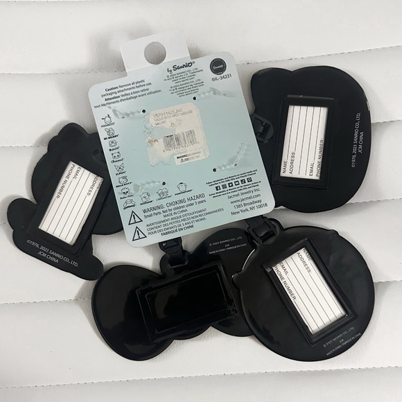 NWT Hello Kitty Set of 4 Luggage Tags - Picture 6 of 6